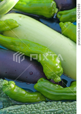 Summer vegetables in a water tub 42625989