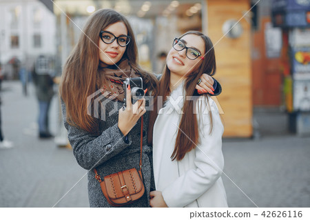 Two beautiful sisters Two beautiful sisters 42626116