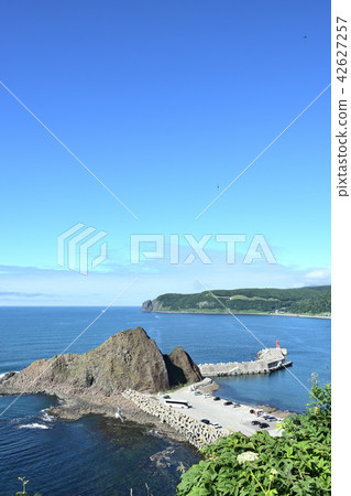 A sighted view of Shiretoko Oronko rock 42627257