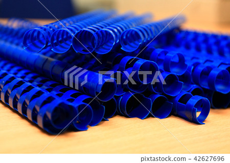 plastic binding combs plastic binding combs 42627696