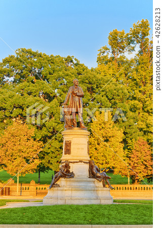 Washington, USA, James A. Garfield Monument Washington, USA, James A. Garfield Monument 42628213