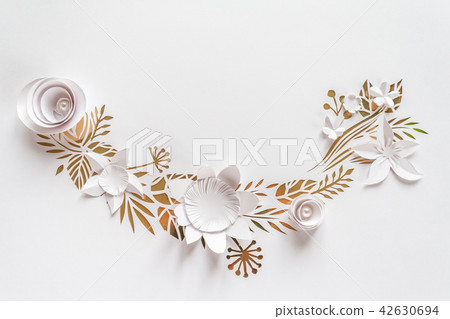 Semicircle frame with white paper flowers 42630694