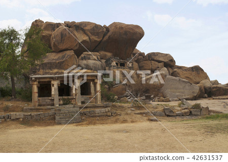 Kadalekalu, Ganesha Sacred Center Hampi Karnataka Kadalekalu, Ganesha Sacred Center Hampi Karnataka 42631537