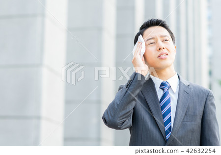 Businessman Businessman 42632254