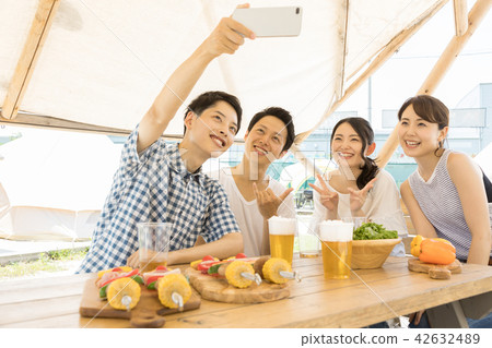 female, females, lady 42632489