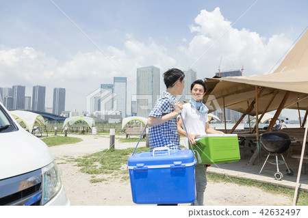 在城市燒烤 在城市燒烤 42632497