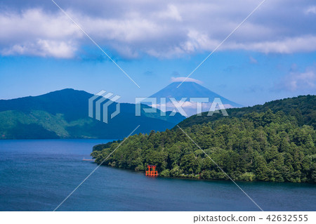 (神奈川縣)從蘆之湖看夏季富士 (神奈川縣)從蘆之湖看夏季富士 42632555
