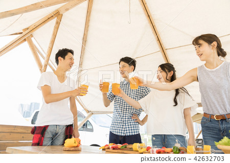 female, females, lady 42632703