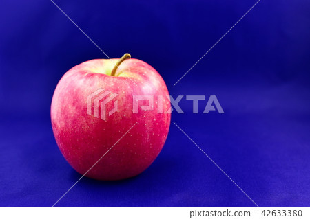 Apple Apple 42633380