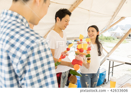 barbecue, barbecued, barbeque 42633606