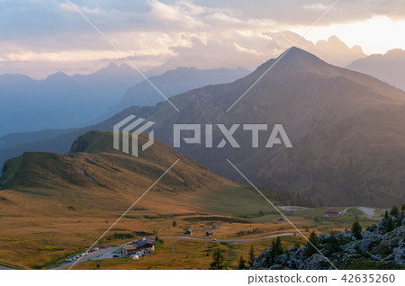 Sunset at the Passo di Giau, in the Italian Dolomites 42635260