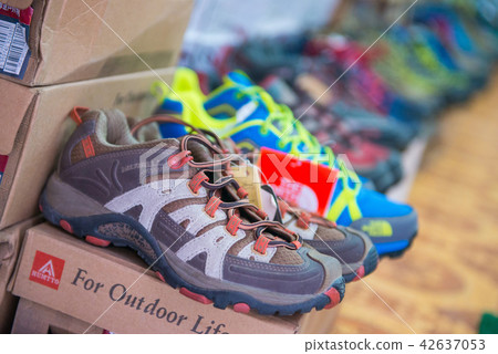 Wear and trekking equipment for sell 42637053