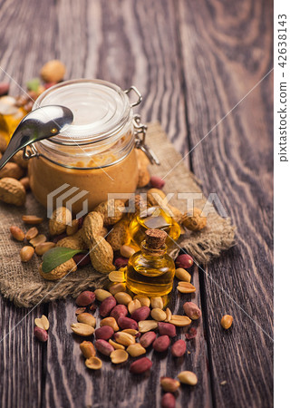 Natural peanut butter 42638143