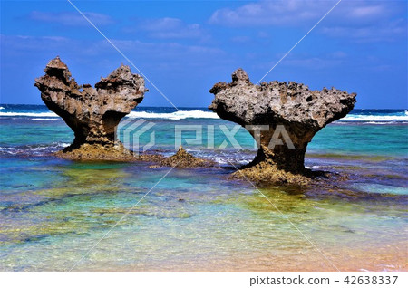 日本,沖繩,琉球,海邊,古宇利島,心形岩,海灘,夏天,海,海景,晴天,天晴 42638337