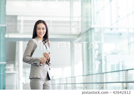 Business woman Business woman 42642812