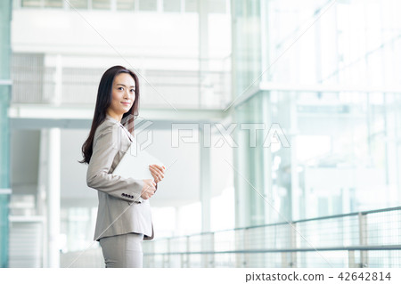 Business woman Business woman 42642814
