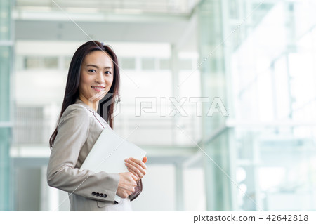Business woman Business woman 42642818