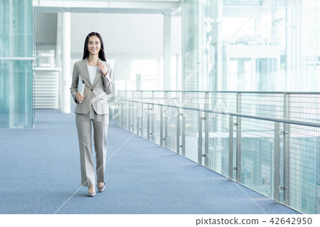 女商人 女商人 42642950