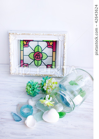 Seagrass and stained glass 42643624