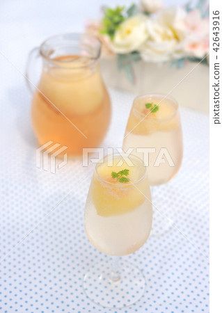 桃子碳酸桃香檳 桃子碳酸桃香檳 42643916