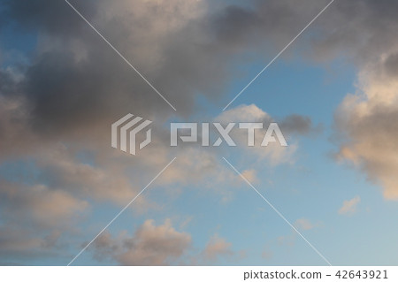 Sky before sunset 42643921