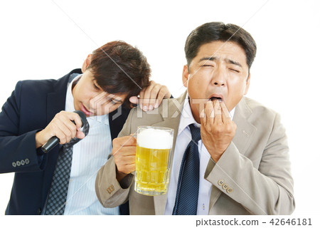 醉酒的男子 醉酒的男子 42646181