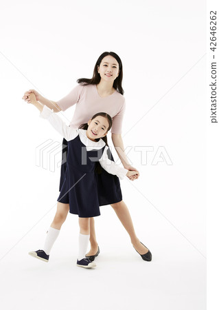 Mom, Daughter, Family 42646262
