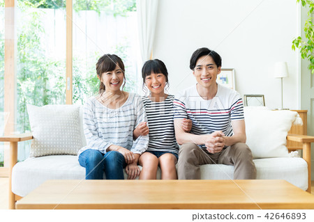 Young family Young family 42646893