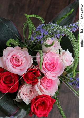 玫瑰花束 42653652