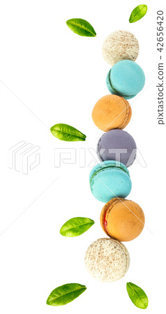 Macaron or macaroon Macaron or macaroon 42656420