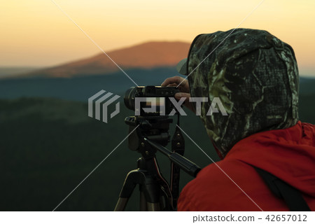 photography in the mountains at dawn photography in the mountains at dawn 42657012