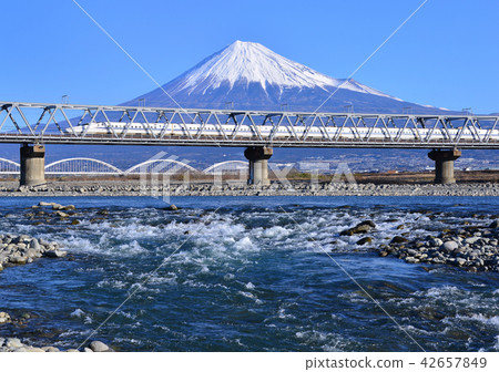 Tokaido Shinkansen and Mt. Fuji - 5440 42657849