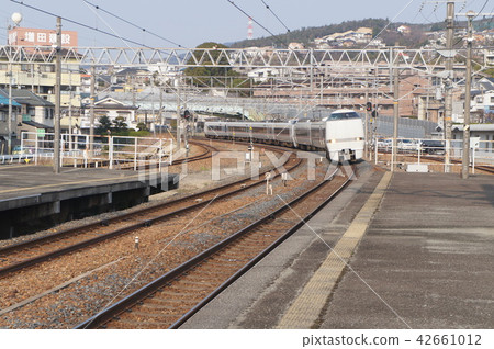 JR West Nippon Express Tokonomi 287 series train JR West Nippon Express Tokonomi 287 series train 42661012