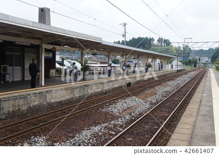Wakura Onsen Station Nakai residence Send off at platform Wakura Onsen Station Nakai residence Send off at platform 42661407