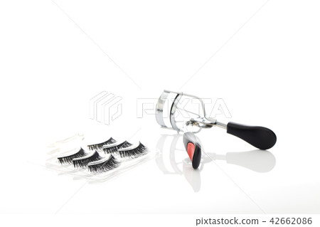 Fake false eyelash with curler 42662086