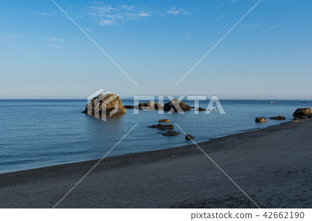 Early morning quiet sea Niigata prefecture Early morning quiet sea Niigata prefecture 42662190
