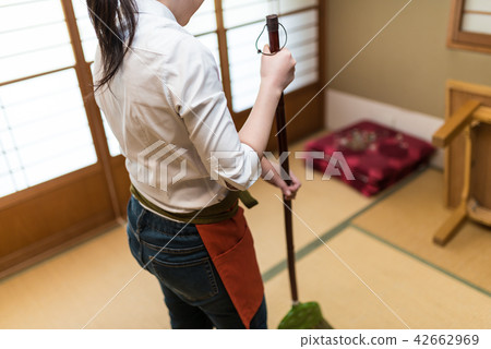 一家酒店 42662969