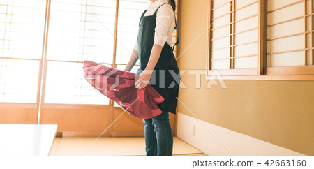 Tidying up Tidying up 42663160