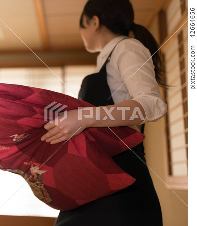 Tidying up Tidying up 42664656