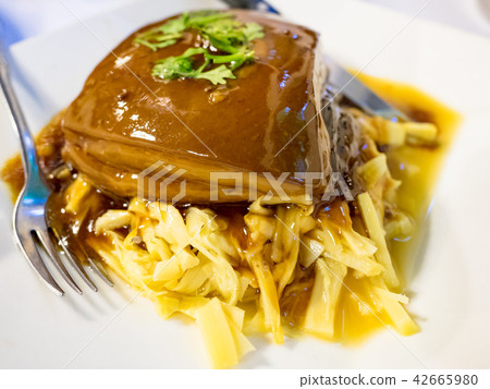 stewed pork knuckle stewed pork knuckle 42665980
