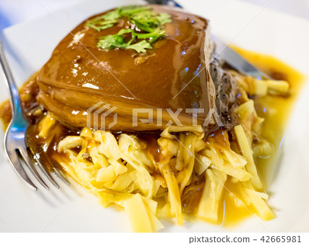 stewed pork knuckle stewed pork knuckle 42665981