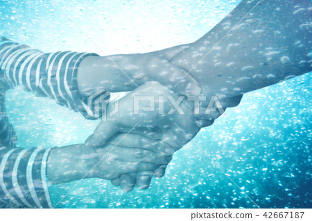 To be drowned To be drowned 42667187