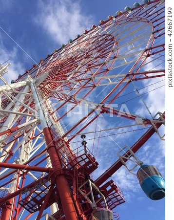 我抬頭看著台場的摩天輪 42667199