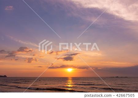 Sunset from Itoshima Fuka Osaki 42667505