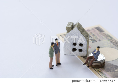 House price negotiations sell buy 42667737