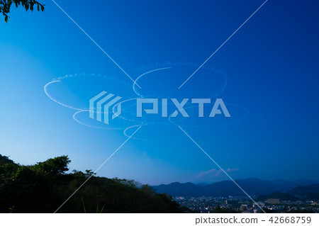 藍色的衝動 42668759