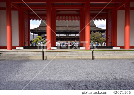 Purple Shrine seen from Kimoto Imperial Palace 42671166