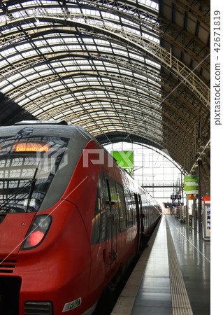 Frankfurt Central Station Frankfurt Central Station 42671819