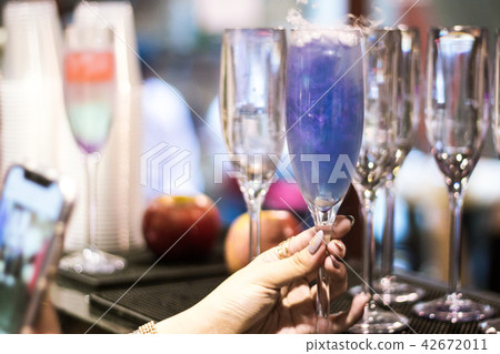 Bartending Bartending 42672011