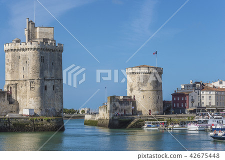 Beautiful view of old port in La Rochelle Beautiful view of old port in La Rochelle 42675448